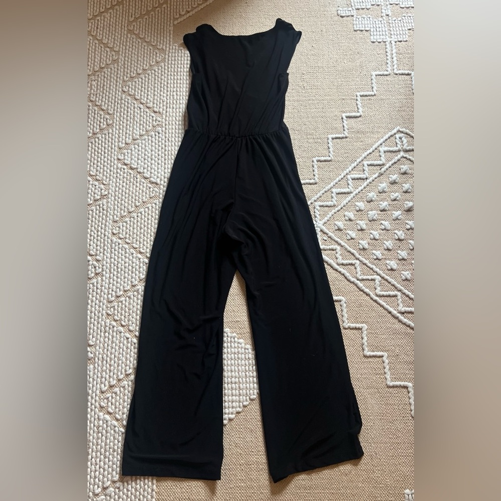 Tahari Classic Black pantsuit